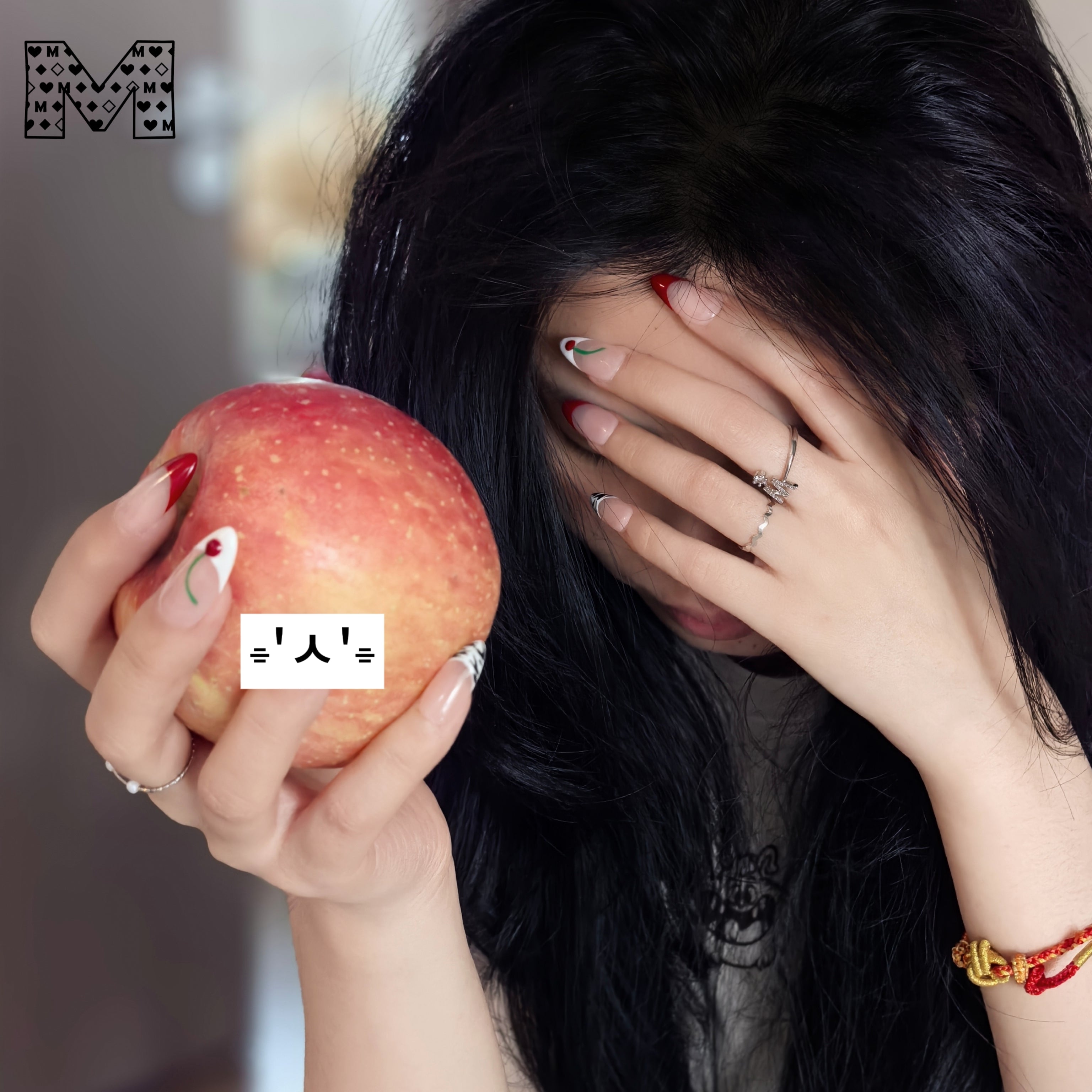 Autocollants pour ongles sur le thème des cerises 